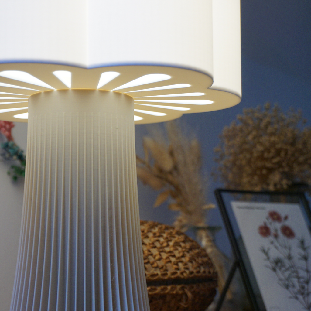 Irma Lamp | Beige & White