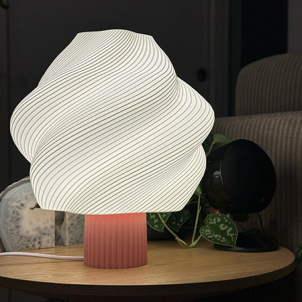 Magda Lamp